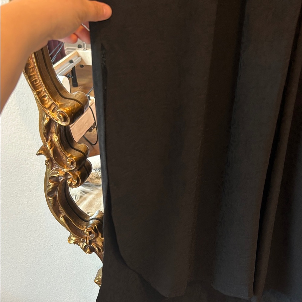 Entro Medium NWOT Women's Black Ruffle Sleeve Shift Dress - Picture 3 of 4